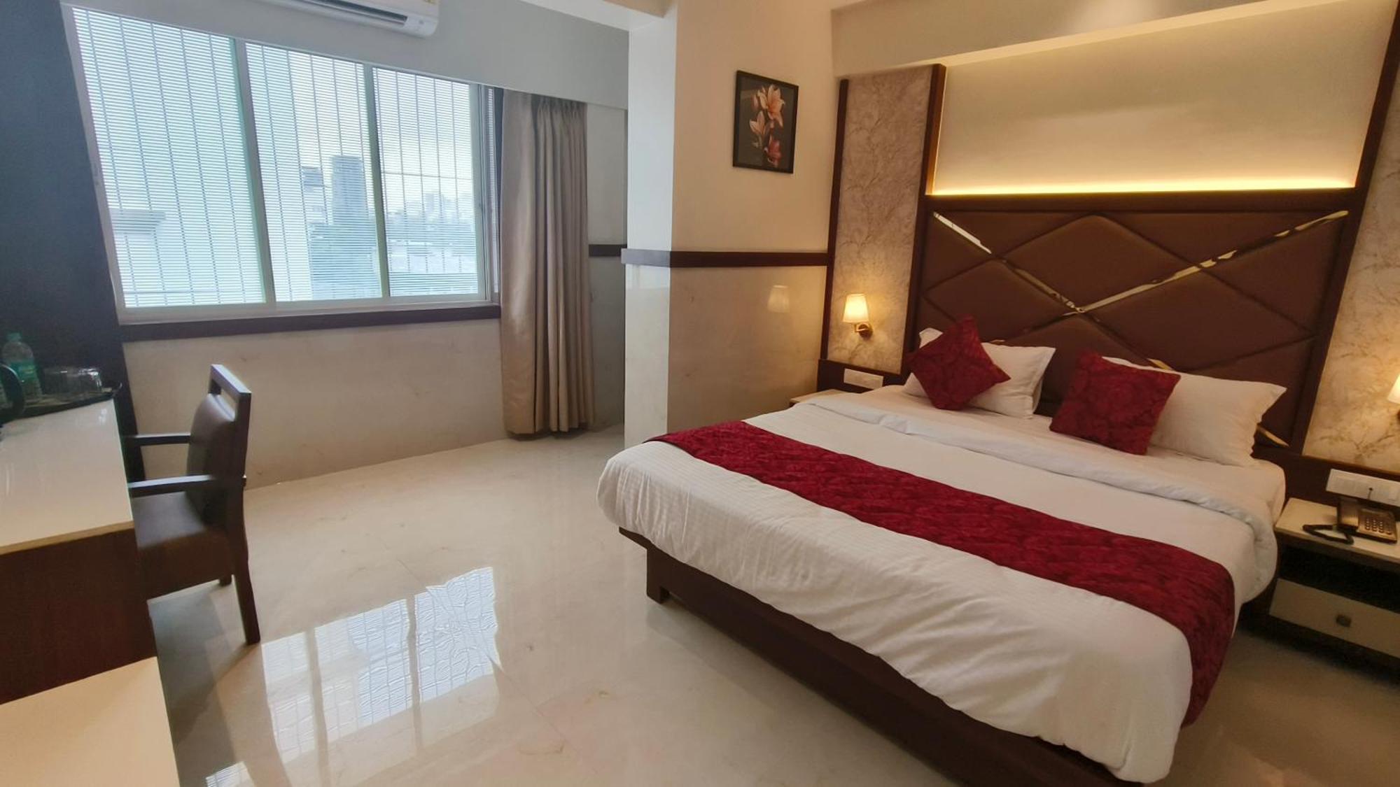 Hotel Prestige Residency Thane Exterior foto